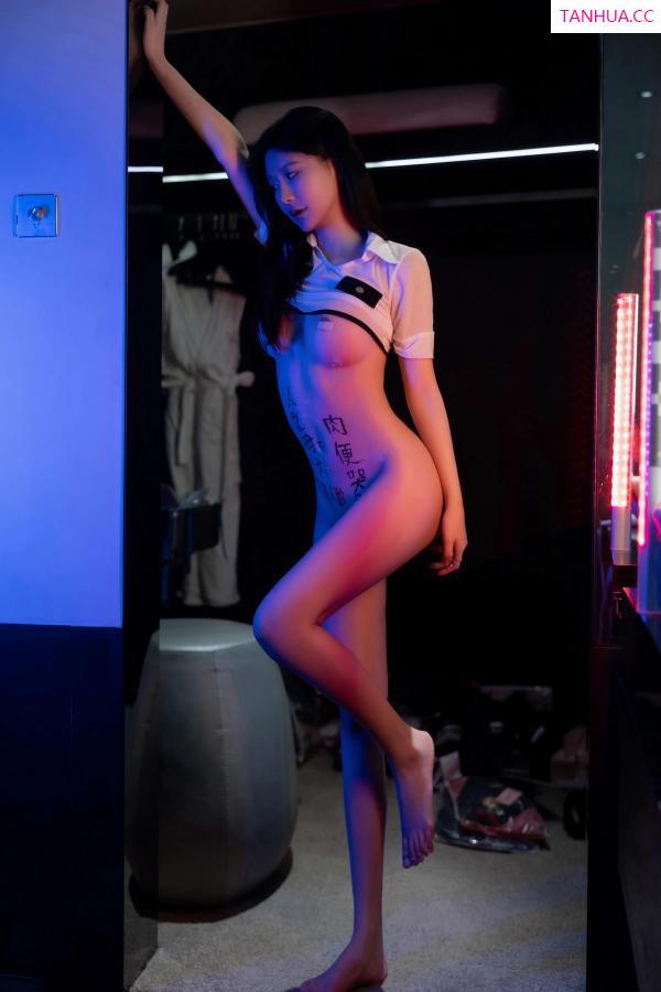   [XiuRen]高清写真图 2023.07.28 No.7159 幼幼 清纯美腿第76张图片